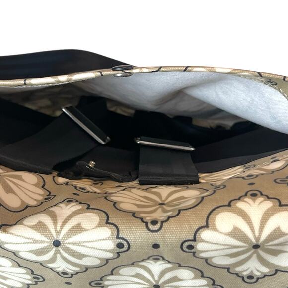 NWT Petunia Pickle Bottom Boxy Backpack Crossbody Diaper Bag Baby Bag - Picture 11 of 13